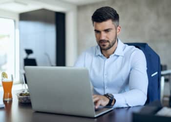 Proprietários podem fazer anúncios de imóveis online